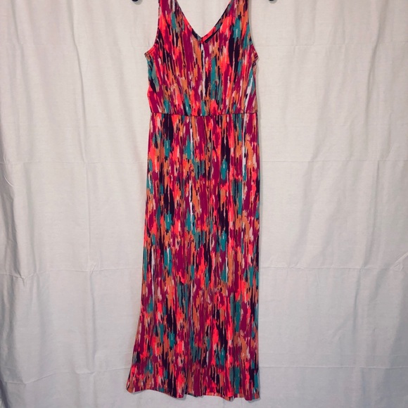 Vibrant Maxi Dress💚 - Picture 2 of 3